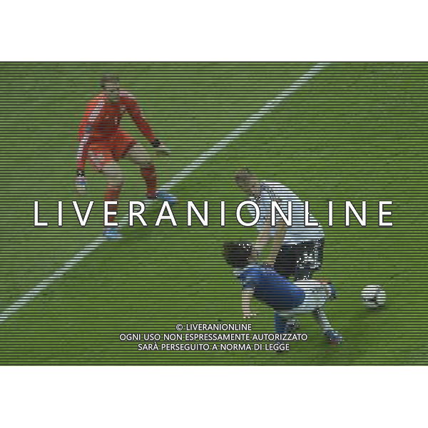 (120629) -- WARSAW, June 29, 2012 () -- Holger Badstuber (Back R) of Germany vies with Riccardo Montolivo (R) of Italy during the semifinal match between Germany and Italy at the Euro 2012 football championships in Warsaw, Poland, June 28, 2012. (/Wu Wei) (jyc) PHOTOSHOT/AG ALDO LIVERANI SAS - ITALY ONLY -