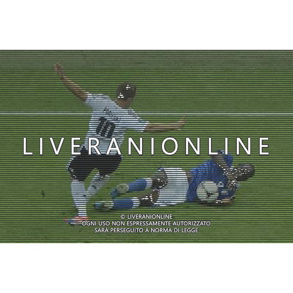 (120629) -- WARSAW, June 29, 2012 () -- Mario Balotelli (R) of Italy vies with Lukas Podolski of Germany during the semifinal match between Germany and Italy at the Euro 2012 football championships in Warsaw, Poland, June 28, 2012. (/Wu Wei) (jyc) PHOTOSHOT/AG ALDO LIVERANI SAS - ITALY ONLY -