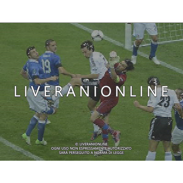 (120629) -- WARSAW, June 29, 2012 () -- Italy\'s goalkeeper Gianluigi Buffon (3rd R) competes during the semifinal match between Germany and Italy at the Euro 2012 football championships in Warsaw, Poland, June 28, 2012. (/Wu Wei) (jyc) PHOTOSHOT/AG ALDO LIVERANI SAS - ITALY ONLY -