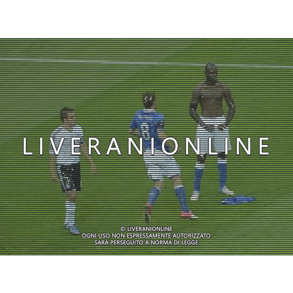 (120629) -- WARSAW, June 29, 2012 () -- Mario Balotelli (R) of Italy celebrates after scoring during the semifinal match between Germany and Italy at the Euro 2012 football championships in Warsaw, Poland, June 28, 2012. (/Wu Wei) (jyc) PHOTOSHOT/AG ALDO LIVERANI SAS - ITALY ONLY -