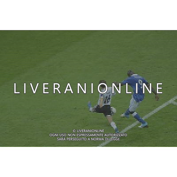 (120629) -- WARSAW, June 29, 2012 () -- Mario Balotelli (R) of Italy shoots the ball during the semifinal match between Germany and Italy at the Euro 2012 football championships in Warsaw, Poland, June 28, 2012. (/Wu Wei) (jyc) PHOTOSHOT/AG ALDO LIVERANI SAS - ITALY ONLY -