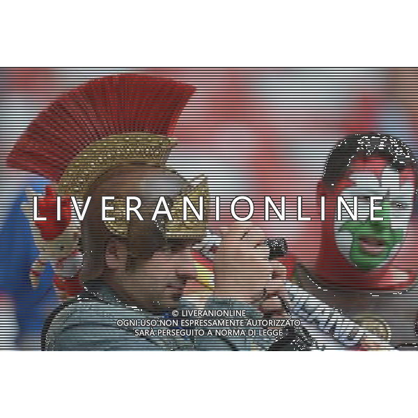 (120629) -- WARSAW, June 29, 2012 () -- A fan of Italy takes photo before the semifinal match between Germany and Italy at the Euro 2012 football championships in Warsaw, Poland, June 28, 2012. (/Liu Lihang) (jyc) PHOTOSHOT/AG ALDO LIVERANI SAS - ITALY ONLY -
