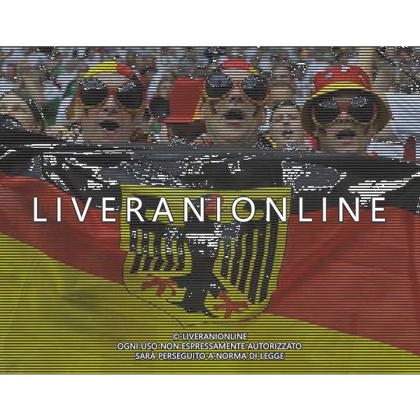 (120629) -- WARSAW, June 29, 2012 () -- Fans of Germany pose before the semifinal match between Germany and Italy at the Euro 2012 football championships in Warsaw, Poland, June 28, 2012. (/Ma Ning) (jyc) PHOTOSHOT/AG ALDO LIVERANI SAS - ITALY ONLY -