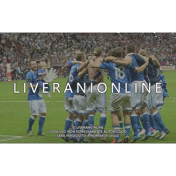 (120629) -- WARSAW, June 29, 2012 () -- Players of Italy celebrate victory after the semifinal match between Germany and Italy at the Euro 2012 football championships in Warsaw, Poland, June 28, 2012. Italy won 2-1 to enter the final. (/Liu Lihang) (jyc) PHOTOSHOT/AG ALDO LIVERANI SAS - ITALY ONLY -