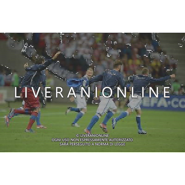 (120629) -- WARSAW, June 29, 2012 () -- Players of Italy celebrate victory after the semifinal match between Germany and Italy at the Euro 2012 football championships in Warsaw, Poland, June 28, 2012. Italy won 2-1 to enter the final. (/Liu Lihang) (jyc) PHOTOSHOT/AG ALDO LIVERANI SAS - ITALY ONLY -