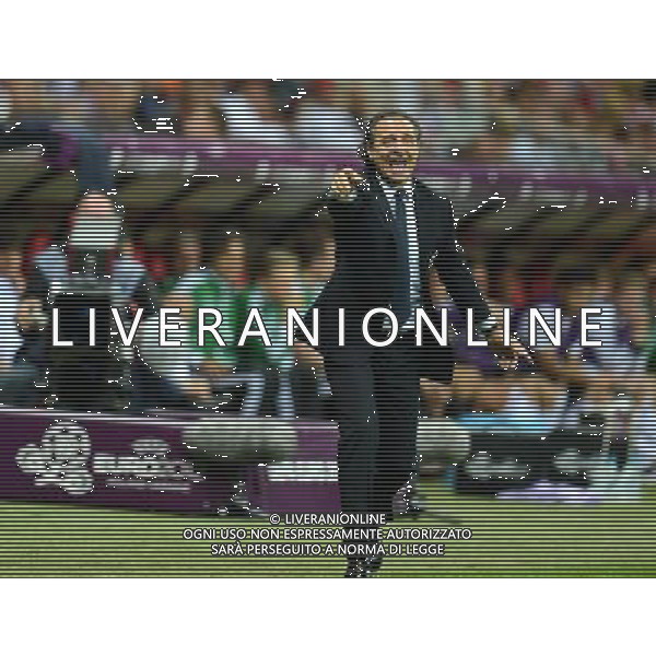 (120629) -- WARSAW, June 29, 2012 () -- Italy\'s head coach Cesare Prandelli reacts during the semifinal match between Germany and Italy at the Euro 2012 football championships in Warsaw, Poland, June 28, 2012. Italy won 2-1 to enter the final. (/Liu Lihang) (jyc) PHOTOSHOT/AG ALDO LIVERANI SAS - ITALY ONLY -