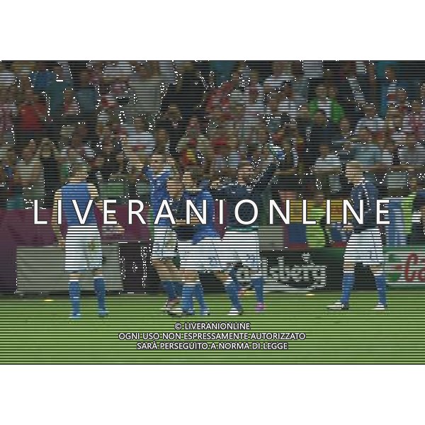 (120629) -- WARSAW, June 29, 2012 () -- Players of Italy celebrate victory after the semifinal match between Germany and Italy at the Euro 2012 football championships in Warsaw, Poland, June 28, 2012. Italy won 2-1 to enter the final. (/Ma Ning) (jyc) PHOTOSHOT/AG ALDO LIVERANI SAS - ITALY ONLY -