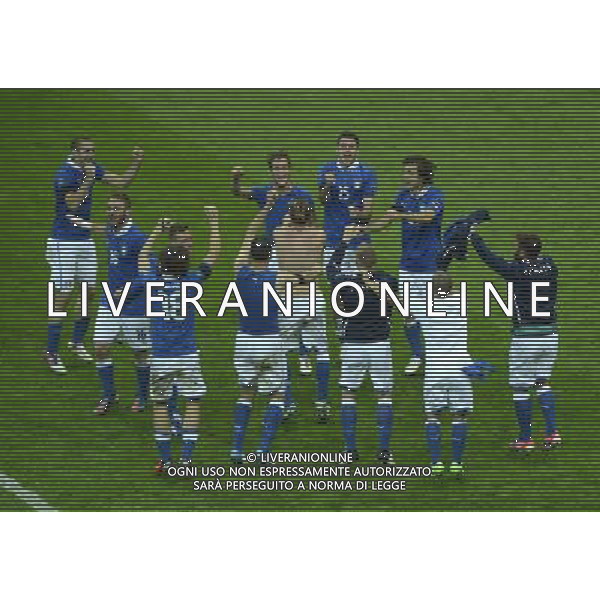 (120629) -- WARSAW, June 29, 2012 () -- Players of Italy celebrate victory after the semifinal match between Germany and Italy at the Euro 2012 football championships in Warsaw, Poland, June 28, 2012. Italy won 2-1 to enter the final. (/Wu Wei) (jyc) PHOTOSHOT/AG ALDO LIVERANI SAS - ITALY ONLY -