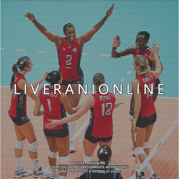 (120629) -- NINGBO, June 29, 2012 () -- Team USA celebrate one point during the 3rd round match against Turkey at the FIVB Volleyball World Grand Prix in Ningbo, east China\'s Zhejiang Province, June 29, 2012. (/Xu Yu) ©photoshot/Agenzia Aldo Liverani Sas - ITALY ONLY: Turchia - Stati Uniti Volley femminile 3¡ turno pallavolo FIVB World Grand Prix a Ningbo , a est della Cina provincia di Zhejiang, 29 giugno 2012.