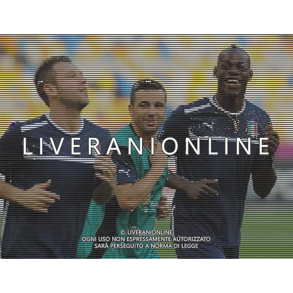 Campionati Europei UEFA 2012 Polonia/Ucraina Finale Kiev (Ucraina) - 30.06.2012 Allenamento Italia Nella Foto:balotelli di natale cassano /Ph.Vitez-Ag. Aldo Liverani