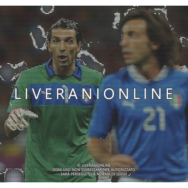 Campionati Europei UEFA 2012 Polonia/Ucraina Finale Kiev (Ucraina) - 01.07.2012 Spagna-Italia Nella Foto:buffon pirlo /Ph.Vitez-Ag. Aldo Liverani