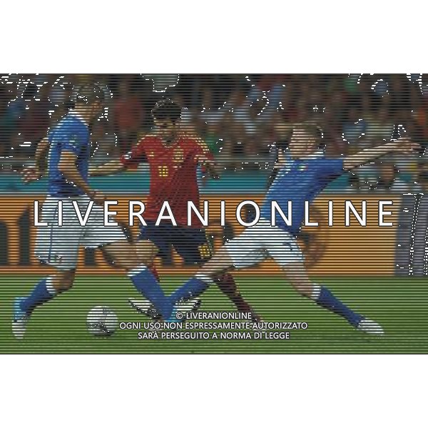 Campionati Europei UEFA 2012 Polonia/Ucraina Finale Kiev (Ucraina) - 01.07.2012 Spagna-Italia Nella Foto:fabregas abate bonucci /Ph.Vitez-Ag. Aldo Liverani