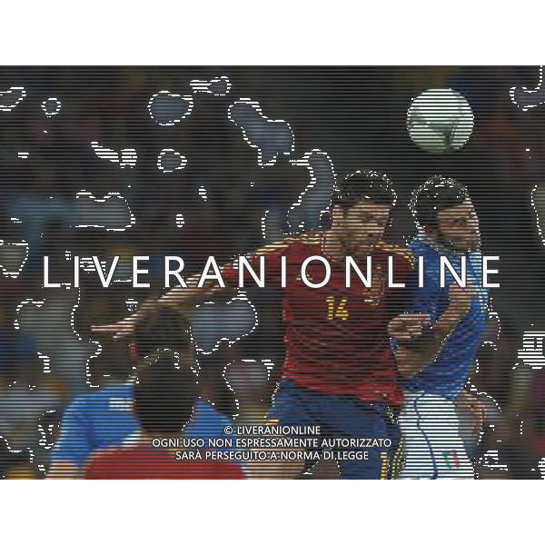 Campionati Europei UEFA 2012 Polonia/Ucraina Finale Kiev (Ucraina) - 01.07.2012 Spagna-Italia Nella Foto:barzagli xabi alonso /Ph.Vitez-Ag. Aldo Liverani