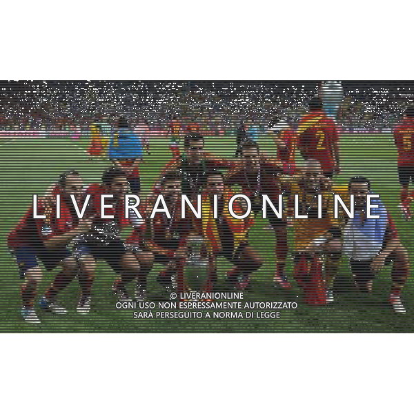 Campionati Europei UEFA 2012 Polonia/Ucraina Finale Kiev (Ucraina) - 01.07.2012 Spagna-Italia Nella Foto:iniesta fabregas valdes piquÃ¨ xavi busquets pedro /Ph.Vitez-Ag. Aldo Liverani