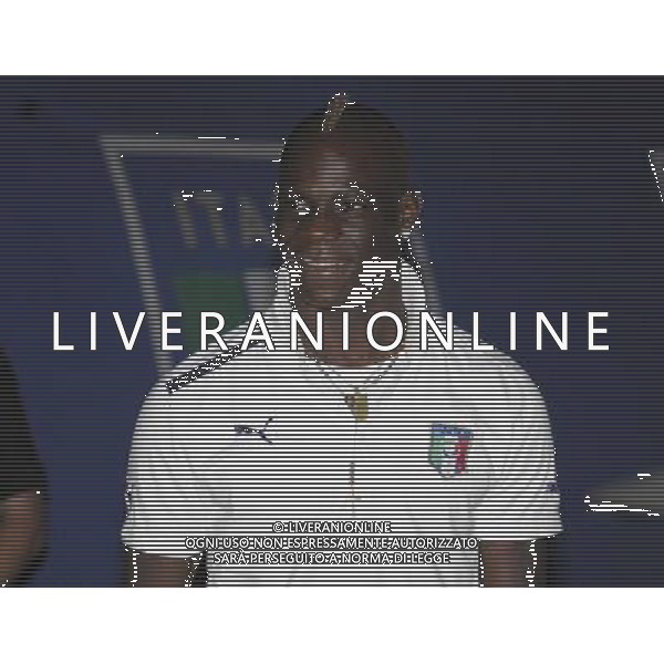 02 07 2012 WIELICZKA POLAND POLSKA RETURN AFTER ITALIAN ITALY ITALIA NATIONAL TEAM MATCH WITH ESPANOL PILKARZE REPREZENTACJI WLOCH WROCILI DO WIELICZKI PO PRZEGRANYM MECZU Z HISZPANIA W FINALE EURO 2012 NZ MARIO BALOTELLI FOT TOMASZ JAGODZINSKI/JAKUB GRUCA/KRAKFOTO/NEWSPIX.PL --- Newspix.pl /AG ALDO LIVERANI SAS RITORNO DELLA NAZIONALE DI CALCIO DELL\'ITALIA DOPO LA FINALE DEGLI EUROPEI CONTRO LA SPAGNA -ITALY ONLY- *** Local Caption *** .