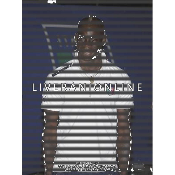 02 07 2012 WIELICZKA POLAND POLSKA RETURN AFTER ITALIAN ITALY ITALIA NATIONAL TEAM MATCH WITH ESPANOL PILKARZE REPREZENTACJI WLOCH WROCILI DO WIELICZKI PO PRZEGRANYM MECZU Z HISZPANIA W FINALE EURO 2012 NZ MARIO BALOTELLI FOT TOMASZ JAGODZINSKI/JAKUB GRUCA/KRAKFOTO/NEWSPIX.PL --- Newspix.pl /AG ALDO LIVERANI SAS RITORNO DELLA NAZIONALE DI CALCIO DELL\'ITALIA DOPO LA FINALE DEGLI EUROPEI CONTRO LA SPAGNA -ITALY ONLY- *** Local Caption *** .