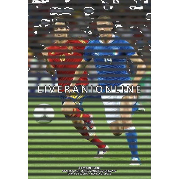 01.07.2012, KIJOW, PILKA NOZNA, FOOTBALL, MISTRZOSTWA EUROPY W PILCE NOZNEJ, EURO 2012, FOOTBALL EUROPEAN CHAMPIONSHIP,FINAL, HISZPANIA - WLOCHY, SPAIN - ITALY, CESC FABREGAS (ESP), LEONARDO BONUCCI (ITA), FOT. TOMASZ JASTRZEBOWSKI / FOTO OLIMPIK/NEWSPIX.PL --- Newspix.pl SPAGNA ITALIA FINALE EUROPEI 2012 - AG ALDO LIVERANI SAS - ITALY ONLY - *** Local Caption *** .
