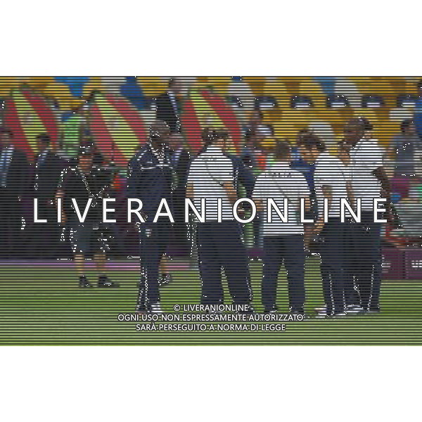 01.07.2012, KIJOW, PILKA NOZNA, FOOTBALL, MISTRZOSTWA EUROPY W PILCE NOZNEJ, EURO 2012, FOOTBALL EUROPEAN CHAMPIONSHIP,FINAL, HISZPANIA - WLOCHY, SPAIN - ITALY, MARIO BALOTELLI (ITA) Z KOLEGAMI NA MURAWIE PRZED MECZEM, FOT. TOMASZ JASTRZEBOWSKI / FOTO OLIMPIK/NEWSPIX.PL --- Newspix.pl SPAGNA ITALIA FINALE EUROPEI 2012 - AG ALDO LIVERANI SAS - ITALY ONLY - *** Local Caption *** .