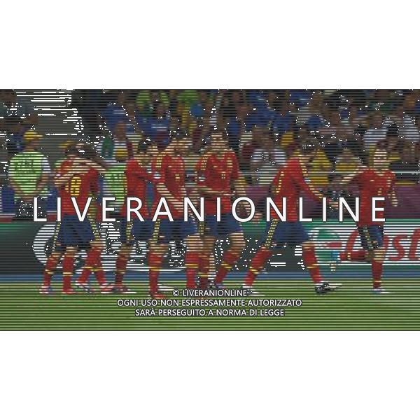 01.07.2012, KIJOW, PILKA NOZNA, FOOTBALL, MISTRZOSTWA EUROPY W PILCE NOZNEJ, EURO 2012, FOOTBALL EUROPEAN CHAMPIONSHIP,FINAL, HISZPANIA - WLOCHY, SPAIN - ITALY, DRUZYNA HISZPANII, RADOSC, BRAMKA, FOT. TOMASZ JASTRZEBOWSKI / FOTO OLIMPIK/NEWSPIX.PL --- Newspix.pl SPAGNA ITALIA FINALE EUROPEI 2012 - AG ALDO LIVERANI SAS - ITALY ONLY - *** Local Caption *** .