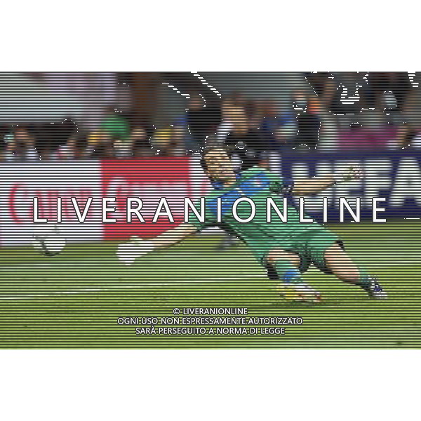 KIJOW STADION OLIMPIJSKI 01.07.2012 EURO 2012 PILKA NOZNA FINAL MISTRZOSTW EUROPY HISZPANIA WLOCHY NZ GIANLUIGI BUFFON ITA BRAMKA GOL GOAL HISZPANIA JORDI ALBA SPA FOT MICHAL NOWAK / NEWSPIX.PL KYIV OLYMPIC STADIUM 01.07.2012 FOOTBALL SOCCER EURO 2012 FINAL OF UEFA EUROPEAN FOOTBALL CHAMPIONSHIP SPAIN - ITALY GIANLUIGI BUFFON ITA BRAMKA GOL GOAL HISZPANIA JORDI ALBA SPA MICHAL NOWAK / NEWSPIX.PL --- Newspix.pl SPAGNA ITALIA FINALE EUROPEI 2012 - AG ALDO LIVERANI SAS - ITALY ONLY - *** Local Caption *** .