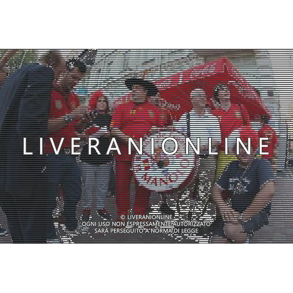 KIJOW 01.07.2012 MECZ MISTRZOSTWA EUROPY 2012 FINAL: HISZPANIA - WLOCHY --- UEFA EURO 2012 CHAMPIONSHIP FINAL MATCH IN KIEV: SPAIN - ITALY KIBICE HISZPANII MANOLO FOT. PIOTR KUCZA/NEWSPIX.PL --- Newspix.pl SPAGNA ITALIA FINALE EUROPEI 2012 - AG ALDO LIVERANI SAS - ITALY ONLY - *** Local Caption *** .