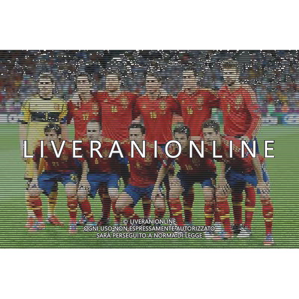 01.07.2012 KIJOW - STADION OLIMPIJSKI ( KYIV OLYMPIC STADIUM ) PILKA NOZNA ( FOOTBALL ) MISTRZOSTWA EUROPY W PILCE NOZNEJ UEFA EURO 2012 ( EUROPEAN CHAMPIONSHIPS UEFA EURO 2012 ) FINAL EURO 2012 ( FINAL EURO 2012 ) MECZ HISZPANIA - WLOCHY ( GAME SPAIN - ITALY ) NZ IKER CASILLAS , ALVARO ARBELOA , XABI ALONSO , SERGIO RAMOS , SERGIO BUSQUETS , GERARD PIQUE , DAVID SILVA , ANDRES INIESTA , XAVI HERNANDEZ , CESC FABREGAS , JORDI ALBA FOTO MICHAL STANCZYK / CYFRASPORT/NEWSPIX.PL --- Newspix.pl SPAGNA ITALIA FINALE EUROPEI 2012 - AG ALDO LIVERANI SAS - ITALY ONLY - *** Local Caption *** .