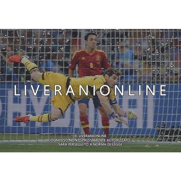 01.07.2012 KIJOW KIEV PILKA NOZNA KADRA REPREZENTACJA MISTRZOSTWA EUROPY W PILCE NOZNEJ EURO2012 POLSKA I UKRAINA FOOTBALL EUROPEAN CHAMPIONSHIPS UEFA EURO 2012 POLAND AND UKRAINE FINAL (FINAL GAME) HISZPANIA - WLOCHY (SPAIN VS. ITALY) N/Z IKER CASILLAS FOT LUKASZ LASKOWSKI / PRESSFOCUS NEWSPIXPL --- Newspix.pl SPAGNA ITALIA FINALE EUROPEI 2012 - AG ALDO LIVERANI SAS - ITALY ONLY - *** Local Caption *** .