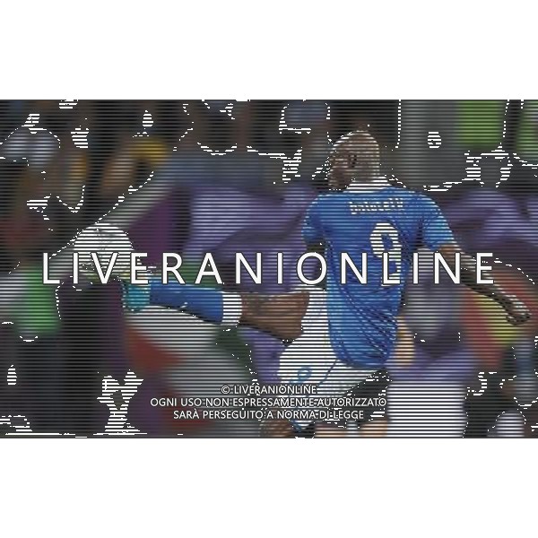 01.07.2012 KIJOW KIEV PILKA NOZNA KADRA REPREZENTACJA MISTRZOSTWA EUROPY W PILCE NOZNEJ EURO2012 POLSKA I UKRAINA FOOTBALL EUROPEAN CHAMPIONSHIPS UEFA EURO 2012 POLAND AND UKRAINE FINAL (FINAL GAME) HISZPANIA - WLOCHY (SPAIN VS. ITALY) N/Z MARIO BALOTELLI FOT LUKASZ LASKOWSKI / PRESSFOCUS NEWSPIXPL --- Newspix.pl SPAGNA ITALIA FINALE EUROPEI 2012 - AG ALDO LIVERANI SAS - ITALY ONLY - *** Local Caption *** .