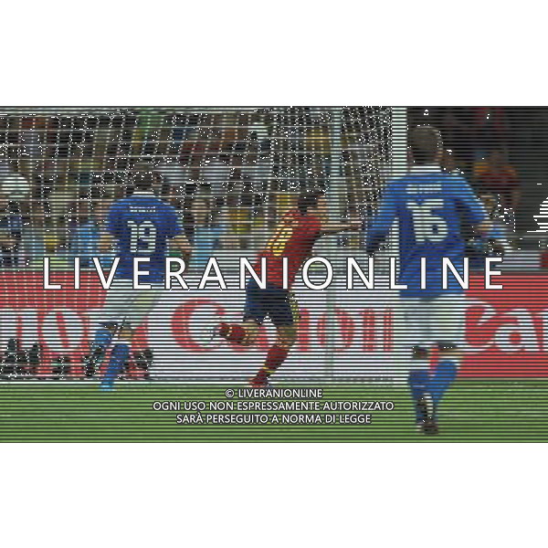01.07.2012 KIJOW KIEV PILKA NOZNA KADRA REPREZENTACJA MISTRZOSTWA EUROPY W PILCE NOZNEJ EURO2012 POLSKA I UKRAINA FOOTBALL EUROPEAN CHAMPIONSHIPS UEFA EURO 2012 POLAND AND UKRAINE FINAL (FINAL GAME) HISZPANIA - WLOCHY (SPAIN VS. ITALY) N/Z BRAMKA GOL RADOSC JORDI ALBA FOT LUKASZ LASKOWSKI / PRESSFOCUS NEWSPIXPL --- Newspix.pl SPAGNA ITALIA FINALE EUROPEI 2012 - AG ALDO LIVERANI SAS - ITALY ONLY - *** Local Caption *** .