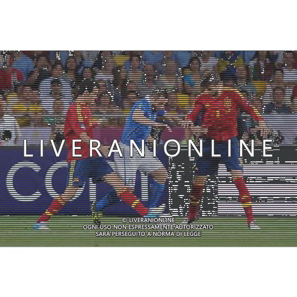 01.07.2012 KIJOW (KIEV) STADION OLYMPIJSKI (THE OLYMPIC STADIUM) PILKA NOZNA (SOCCER) MISTRZOSTWA EURO 2012 POLSKA UKRAINA (UEFA EURO 2012 POLAND UKRAINE) FINAL (FINAL) MECZ HISZPANIA - WLOCHY (SPAIN - ITALY) N/Z ANTONIO CASSANO GERARD PIQUE FOT RAFAL OLEKSIEWICZ / PRESSFOCUS NEWSPIXPL --- Newspix.pl SPAGNA ITALIA FINALE EUROPEI 2012 - AG ALDO LIVERANI SAS - ITALY ONLY - *** Local Caption *** .