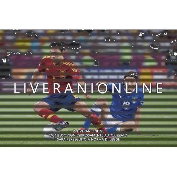 01.07.2012 KIJOW (KIEV) STADION OLYMPIJSKI (THE OLYMPIC STADIUM) PILKA NOZNA (SOCCER) MISTRZOSTWA EURO 2012 POLSKA UKRAINA (UEFA EURO 2012 POLAND UKRAINE) FINAL (FINAL) MECZ HISZPANIA - WLOCHY (SPAIN - ITALY) N/Z XAVI HERNANDEZ RICCARDO MONTOLIVO FOT RAFAL OLEKSIEWICZ / PRESSFOCUS NEWSPIXPL --- Newspix.pl SPAGNA ITALIA FINALE EUROPEI 2012 - AG ALDO LIVERANI SAS - ITALY ONLY - *** Local Caption *** .