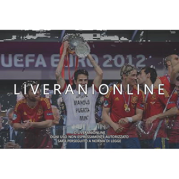 01.07.2012 KIJOW (KIEV) STADION OLYMPIJSKI (THE OLYMPIC STADIUM) PILKA NOZNA (SOCCER) MISTRZOSTWA EURO 2012 POLSKA UKRAINA (UEFA EURO 2012 POLAND UKRAINE) FINAL (FINAL) MECZ HISZPANIA - WLOCHY (SPAIN - ITALY) N/Z PUCHAR RADOSC MISTRZ ZWYCIEZCA HISZPANIA DRUZYNA CESC FABREGAS FOT RAFAL OLEKSIEWICZ / PRESSFOCUS NEWSPIXPL --- Newspix.pl SPAGNA ITALIA FINALE EUROPEI 2012 - AG ALDO LIVERANI SAS - ITALY ONLY - *** Local Caption *** .