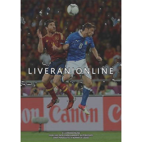 Campionati Europei UEFA 2012 Polonia/Ucraina Finale Kiev (Ucraina) - 01.07.2012 Spagna-Italia Nella Foto:Xabi Alonso - Marchisio Claudio /Ph.Vitez-Ag. Aldo Liverani