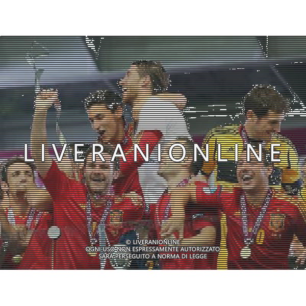 KIJOW STADION OLIMPIJSKI 01.07.2012 EURO 2012 PILKA NOZNA FINAL MISTRZOSTW EUROPY HISZPANIA WLOCHY NZ HISZPANIA RADOSC ZWYCIESTWO MISTRZOSTWO MISTRZ EUROPY FETA FOT MICHAL NOWAK / NEWSPIX.PL KYIV OLYMPIC STADIUM 01.07.2012 FOOTBALL SOCCER EURO 2012 FINAL OF UEFA EUROPEAN FOOTBALL CHAMPIONSHIP SPAIN - ITALY SPANISH PLAYERS ARE CELEBRATING AS THEY WON OVER ITALY. SPAIN BECAME EUROPEAN CHAMPIONS MICHAL NOWAK / NEWSPIX.PL --- Newspix.pl /EUROPEO 2012 ITALIA SPAGNA FINALE - AG ALDO LIVERANI SAS - ITALY ONLY - *** Local Caption *** www.newspix.pl mail us: info@newspix.pl call us: 0048 022 23 22 222 --- Polish Picture Agency by Ringier Axel Springer Poland .