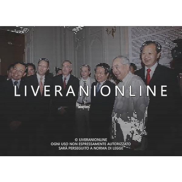 (120704) -- PARIS, July 4, 2012 () -- Chinese artist Fan Zeng(2nd R), Chinese ambassador to France Kong Quan (1st R) and Chinese Culture Minister Cai Wu (3rd R) attend the opening ceremony of Fan Zeng\'s artwork exhibition at the Chinese Culture Center in Paris, France, July 4, 2012. The exhibition will last till February 2013. (/Gao Jing) ©photoshot/AGENZIA ALDO LIVERANI SAS - ITALY ONLY - L\'artista cinese Zeng Fan durante la cerimonia di apertura della mostra di sue opere d\'arte presso il Centro di Cultura Cinese a Parigi, Francia, 4 luglio 2012. La mostra durerˆ fino al febbraio 2013.