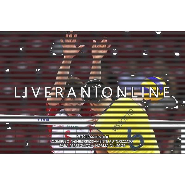 05.07.2012 SOFIA , BULGARIA - HALA ARMEEC ARENA (SOFIA, BULGARIA - ARMEEC ARENA ) SIATKOWKA MEZCZYZN (MEN\'S VOLLEYBALL), LIGA SWIATOWA 2012 - TURNIEJ FINALOWY ( WORLD LEAGUE FINALS)- GRUPA A (POOL A) MECZ BRAZYLIA - POLSKA (GAME BRAZIL - POLAND ) NZ BARTOSZ KUREK (L), ENDRES MURILLO (P) FOTO LUKASZ GROCHALA/ CYFRASPORT/NEWSPIX.PL --- Newspix.pl /AG ALDO LIVERANI SAS WORLD LEAGUE VOLLEY - ITALY ONLY - *** Local Caption *** www.newspix.pl mail us: info@newspix.pl call us: 0048 022 23 22 222 --- Polish Picture Agency by Ringier Axel Springer Poland