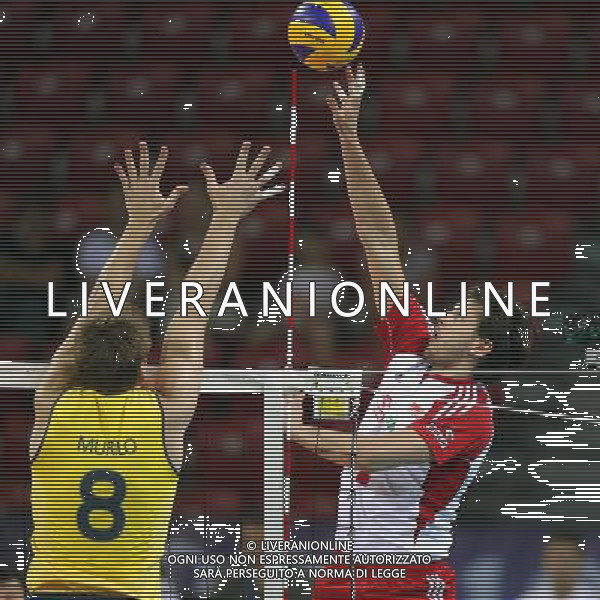 05.07.2012 SOFIA , BULGARIA - HALA ARMEEC ARENA (SOFIA, BULGARIA - ARMEEC ARENA ) SIATKOWKA MEZCZYZN (MEN\'S VOLLEYBALL), LIGA SWIATOWA 2012 - TURNIEJ FINALOWY ( WORLD LEAGUE FINALS)- GRUPA A (POOL A) MECZ BRAZYLIA - POLSKA (GAME BRAZIL - POLAND ) NZ ENDRES MURILLO (L), MICHAL WINIARSKI FOTO LUKASZ GROCHALA/ CYFRASPORT/NEWSPIX.PL --- Newspix.pl /AG ALDO LIVERANI SAS WORLD LEAGUE VOLLEY - ITALY ONLY - *** Local Caption *** www.newspix.pl mail us: info@newspix.pl call us: 0048 022 23 22 222 --- Polish Picture Agency by Ringier Axel Springer Poland