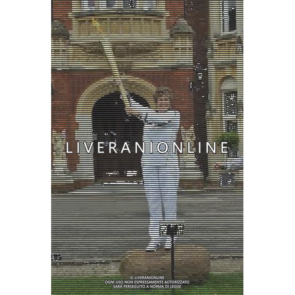 hazel staten torchbearer at Bletchley Park Olympic Torch Relay 9 july 2012 - /PHOTOSHOT/AG ALDO LIVERANI SAS - ITALY ONLY -
