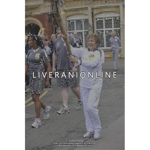 hazel staten torchbearer at Bletchley Park Olympic Torch Relay 9 july 2012 - /PHOTOSHOT/AG ALDO LIVERANI SAS - ITALY ONLY -