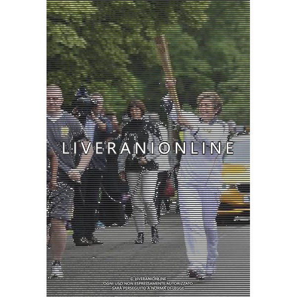 hazel staten torchbearer at Bletchley Park Olympic Torch Relay 9 july 2012 - /PHOTOSHOT/AG ALDO LIVERANI SAS - ITALY ONLY -