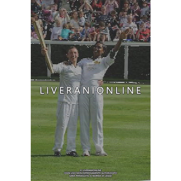 Frankie Dettori and Denise Lewis Olympic Torch Relay, Ascot 10th July 2012. PHOTOSHOT/AG ALDO LIVERANI SAS - ITALY ONLY -
