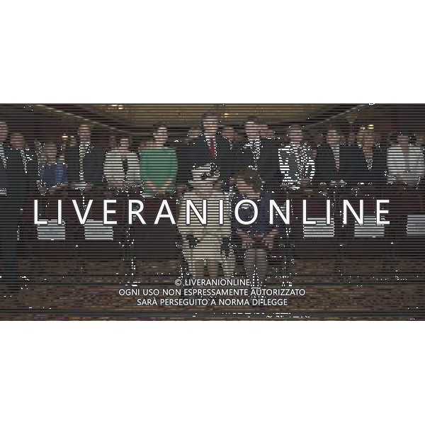 Her Majesty and His Royal Highness visited the City Varieties Music Hall and viewed a \'Good Old Days\' theatrical performance by City Varieties Youth Theatre Company before unveiling a plaque. ©photoshot/AGENZIA ALDO LIVERANI SAS - ITALY ONLY - REALI INGLESI: La Regina Elisabetta II d\'inghilterra in visita al Leeds Arena nel nord-est dell\'Inghilterra