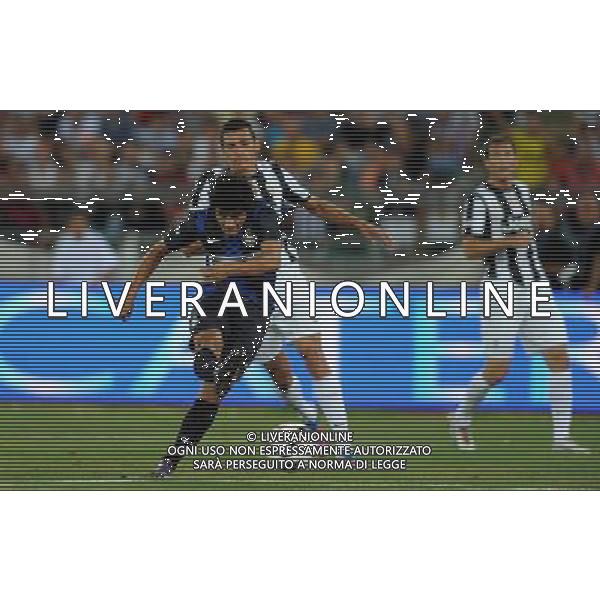 Trofeo TIM 2012 Bari - 21.07.2012 Inter-Juventus-Milan Nella Foto:coutinho gol /Ph.Vitez-Ag. Aldo Liverani