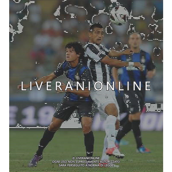 Trofeo TIM 2012 Bari - 21.07.2012 Inter-Juventus-Milan Nella Foto:Vidal Arturo-Coutinho Philippe /Ph.Vitez-Ag. Aldo Liverani