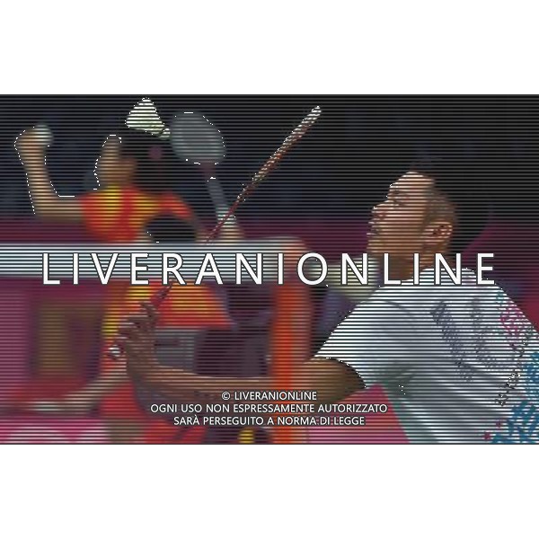 (120724) -- LONDON, July 24, 2012 () -- Chinese badminton player Lin Dan returns the ball during a training session at Wembley Arena in London, Britain, July 24, 2012. The 2012 London Olympic Games begins on July 27. (/Chen Xiaowei)(zgp) ©photoshot/AGENZIA ALDO LIVERANI SAS - ITALY ONLY - Allenamenti, preparativi allo Stadio Olimpico prima della prova generale della Cerimonia d\'Apertura dei Giochi Olimpici delle Olimpiadi Londra 2012, a Londra, Gran Bretagna, 23 luglio 2012 che inizieranno il 27 luglio.
