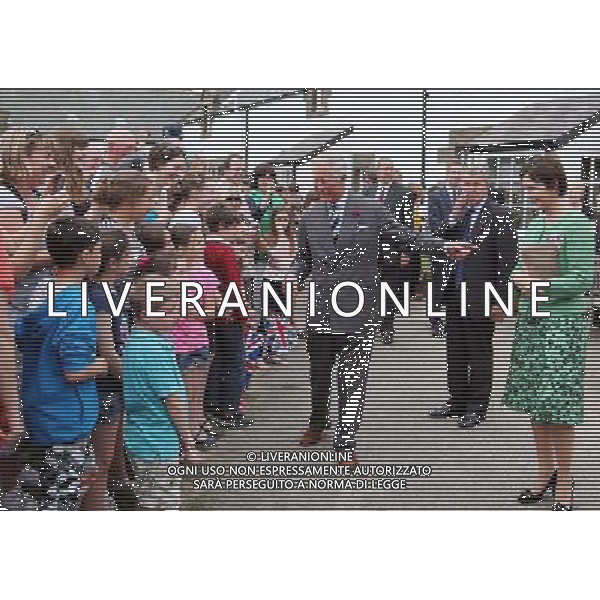 Britain\'s Prince Charles meets resident\'s of Low Newton by the Sea, England, Tuesday, July 24, 2012, (AP Photo/Scott Heppell, Pool) ©photoshot/Agenzia Aldo Liverani Sas - ITALY ONLY - REALI INGLESI: Il Principe Carlo d\'inghilterra durante la visita nel nord-est 23 luglio 2012.