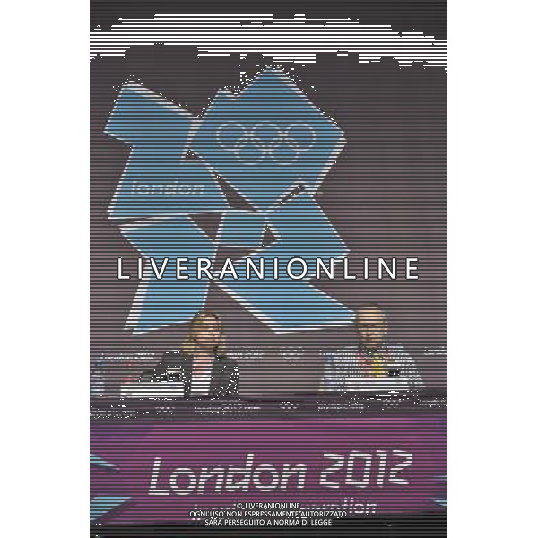 Justine Greening MP, Transport Secretary and Peter Hendy, commissioner, Transport for London at a media briefing held inthe Media Press Centre at the Olympic Park, Stratford.. London ©photoshot/Agenzia Aldo Liverani Sas - ITALY ONLY - Allenamenti, preparativi dei Giochi Olimpici delle Olimpiadi Londra 2012, a Londra, Gran Bretagna, 24 luglio 2012 che inizieranno il 27 luglio.