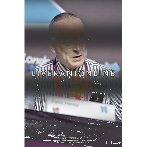 Peter Hendy, commissioner, Transport for London at a media briefing held inthe Media Press Centre at the Olympic Park, Stratford.. London ©photoshot/Agenzia Aldo Liverani Sas - ITALY ONLY - Allenamenti, preparativi dei Giochi Olimpici delle Olimpiadi Londra 2012, a Londra, Gran Bretagna, 24 luglio 2012 che inizieranno il 27 luglio.