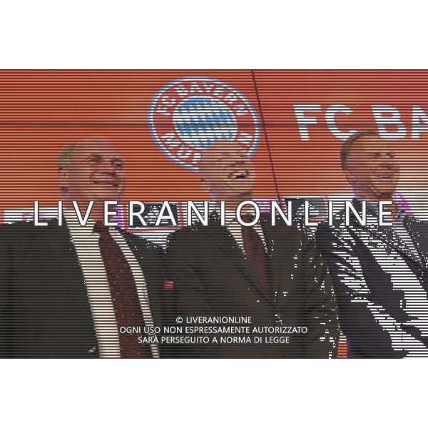 firo Fu§ball,Fussball, 03.07.2012 1. Bundesliga Saison 2012/2013 Buli, DFL, FC Bayern MŸnchen, Muenchen, FCB, PK, Pressekonferenz, zur Trennung von Sportdirektor Christian Nerlinger und zur Verpflichtung von Matthias Sammer, dem neuen Sport-Vorstand des Klubs. mit Uli Hoene§, Hoeness, und Matthias Sammer, in der Allianz Arena, Presse Club v.l., li Hoene§, Hoeness, und Matthias Sammer, Karl Heinz Rummenigge $worldrightsEs gelten unsere AGB, einsehbar auf www.firosportphoto.de copyright by firo sportphoto: Coesfelder Str.207 48249 DŸlmen www.firosportphoto.de mail@firosportphoto.de (V o l k s b a n k B o c h u m - W i t t e n ) BLZ.: 430 601 29 Kt. Nr.: 341 117 100 Tel:Ê 02594 - 9916004 Fax:Ê02594 - 9916005 AG ALDO LIVERANI S A S ONLY ITALY