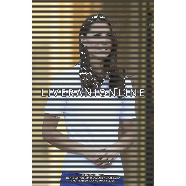 (1805201cd) Catherine Duchess of Cambridge Olympic Torch Relay passes through Buckingham Palace, London, Britain - 26 Jul 2012 PHOTOSHOT/AG ADO LIVERANI SAS - ITALY ONLY -